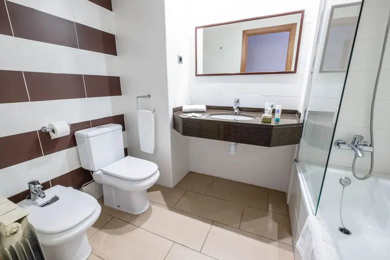 California Garden Hotel gallery image 20
