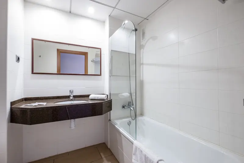 California Garden Hotel gallery image 19