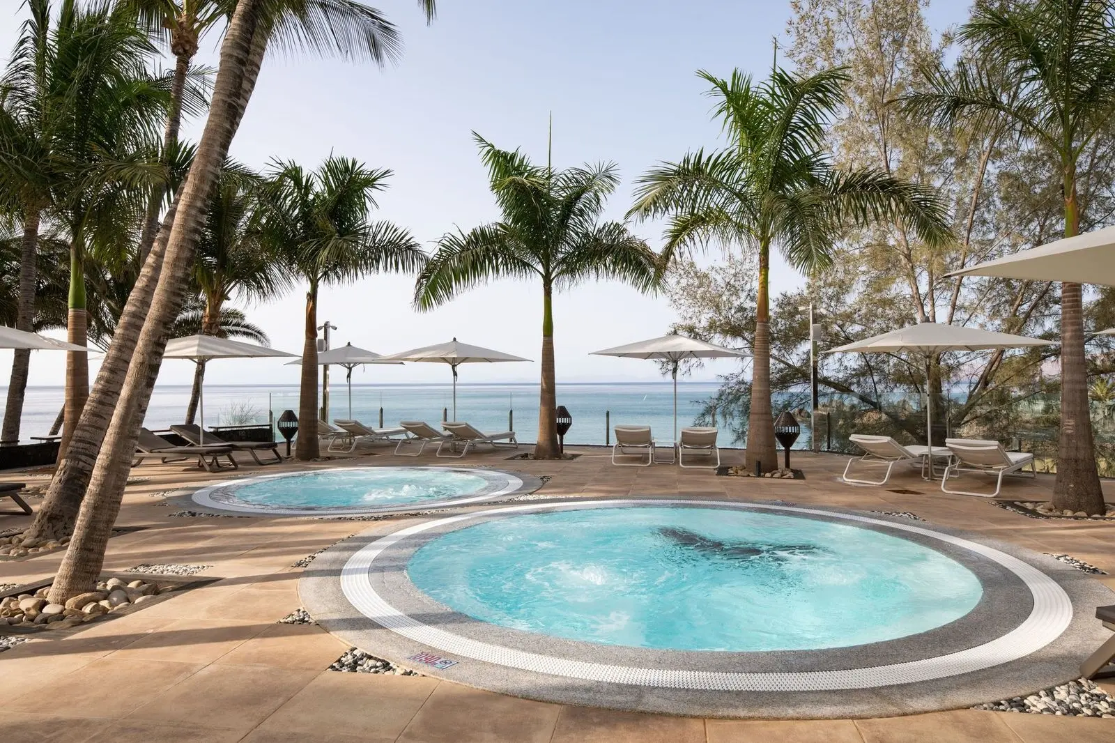 Fariones Hotel gallery image 3