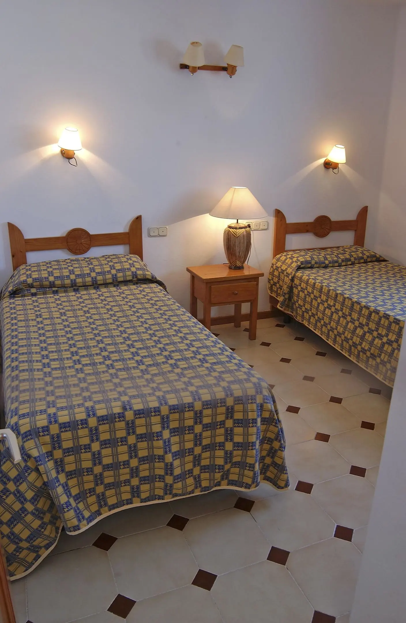Los Pueblos  Apartments gallery image 9