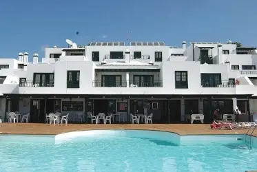 Los Pueblos  Apartments