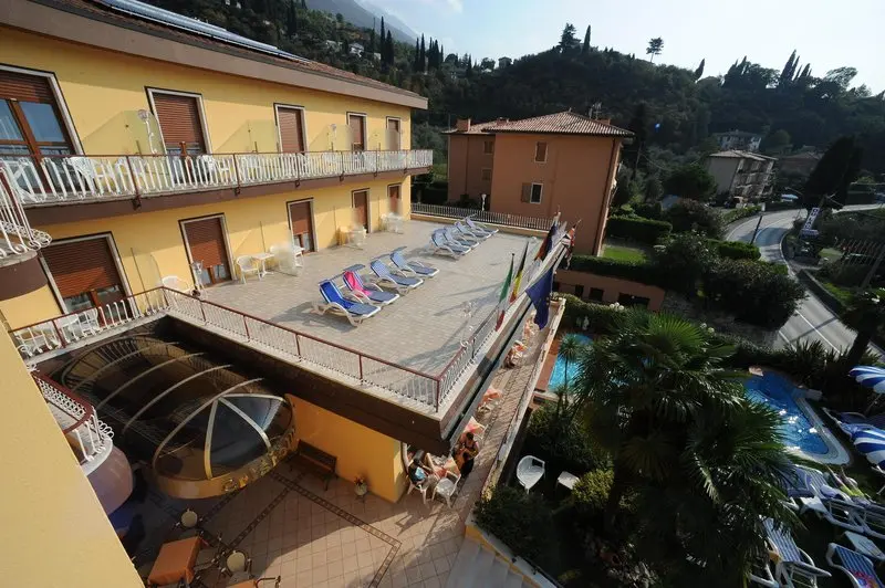 Cristallo Hotel gallery image 3