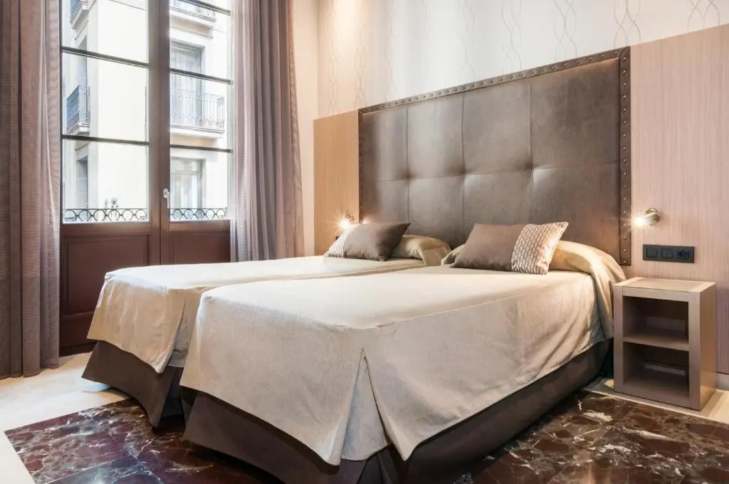 Gotico Hotel gallery image 2