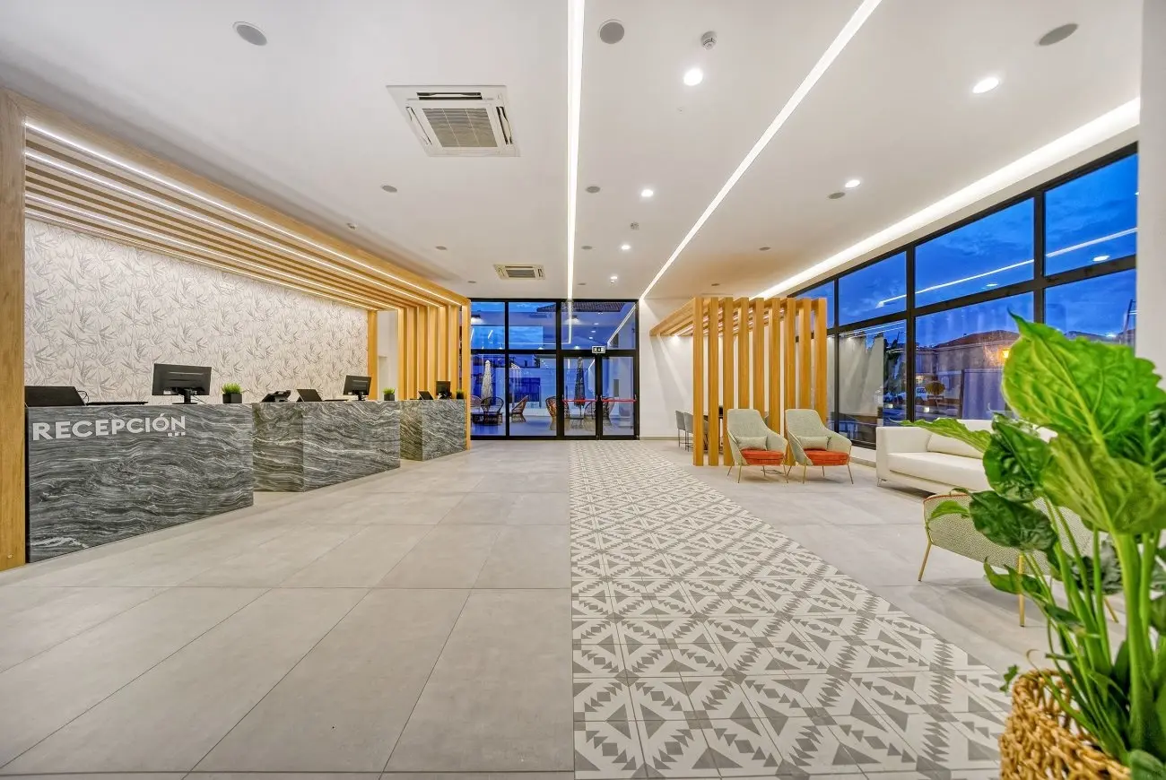 Broncemar Beach gallery image 2
