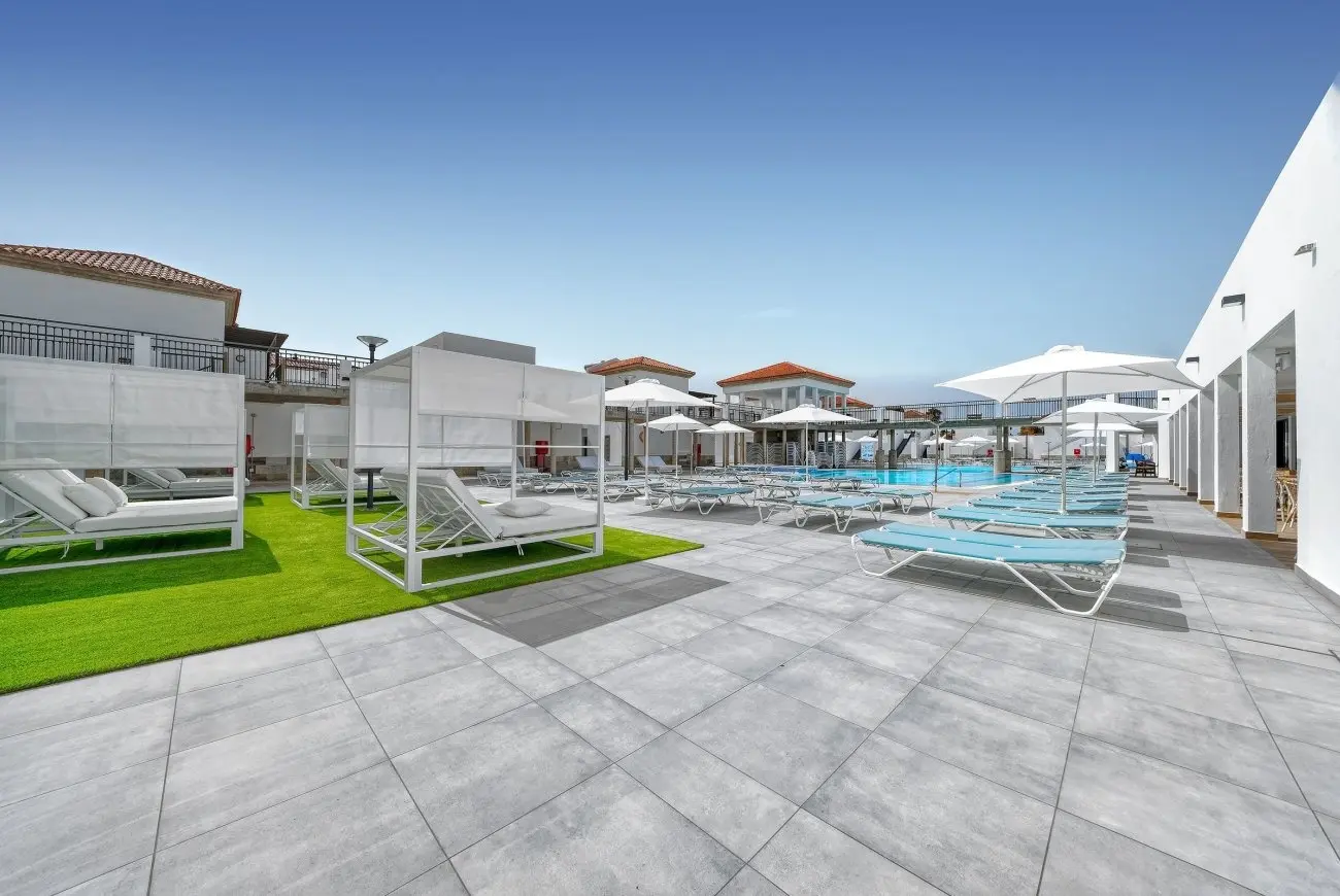 Broncemar Beach gallery image 4