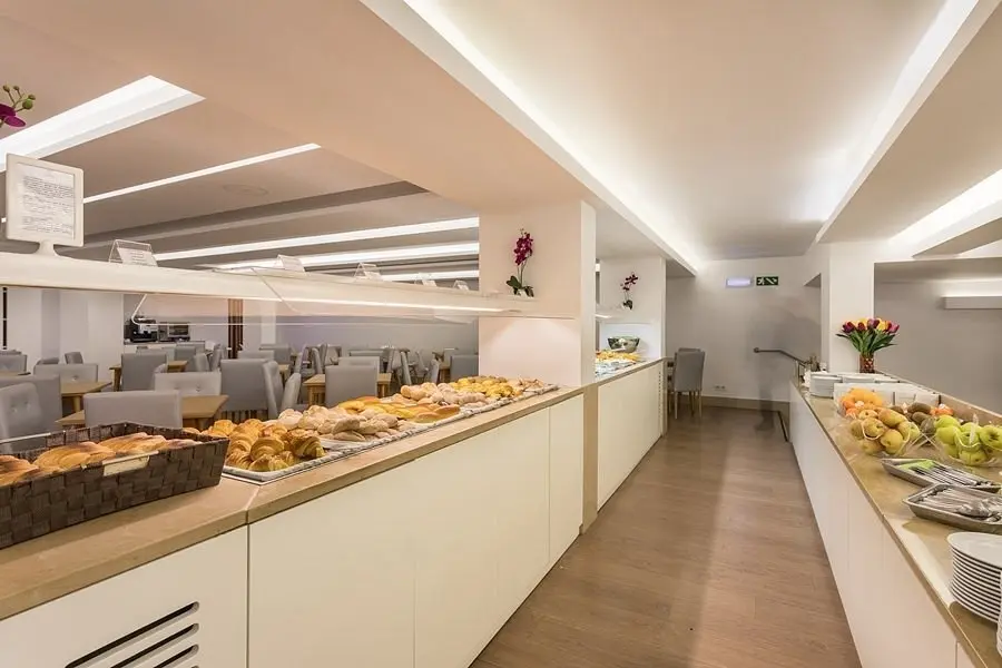 Londres Hotel gallery image 1