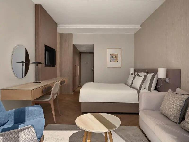 Mediterranean Beach Hotel gallery image 15