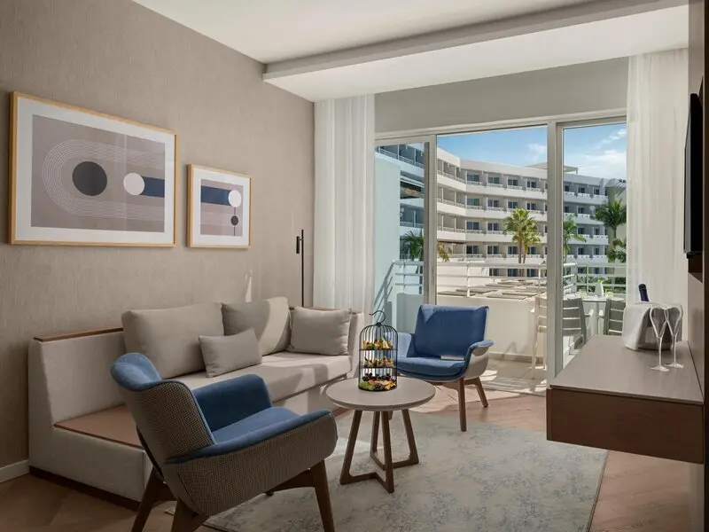 Mediterranean Beach Hotel gallery image 16