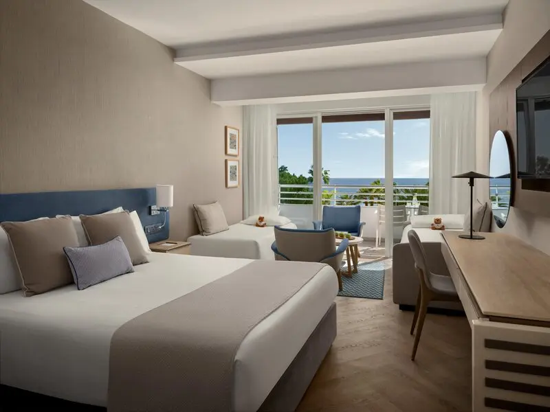Mediterranean Beach Hotel gallery image 20
