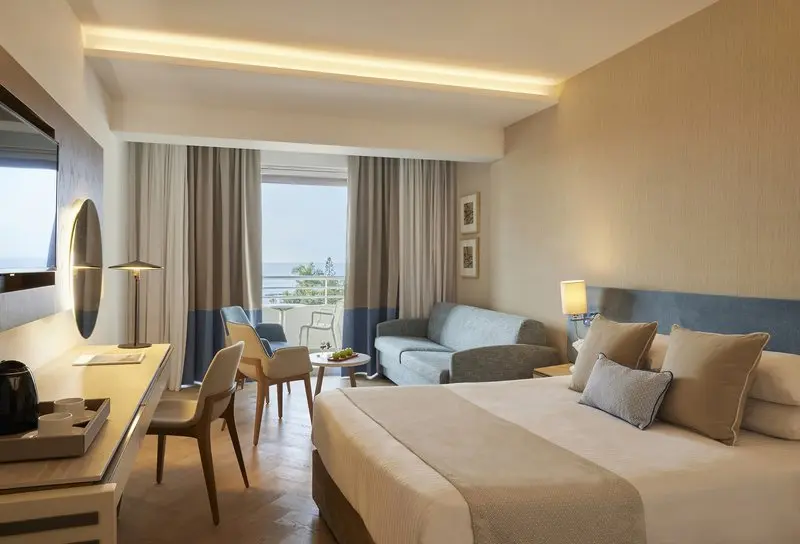 Mediterranean Beach Hotel gallery image 28