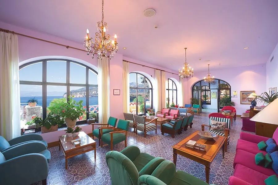 Minerva Hotel gallery image 2