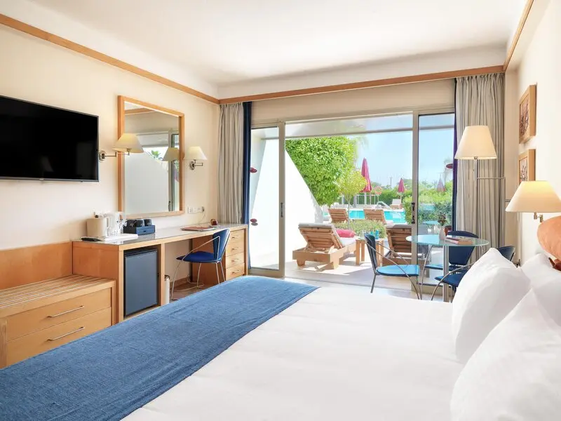 St Raphael Resort gallery image 24