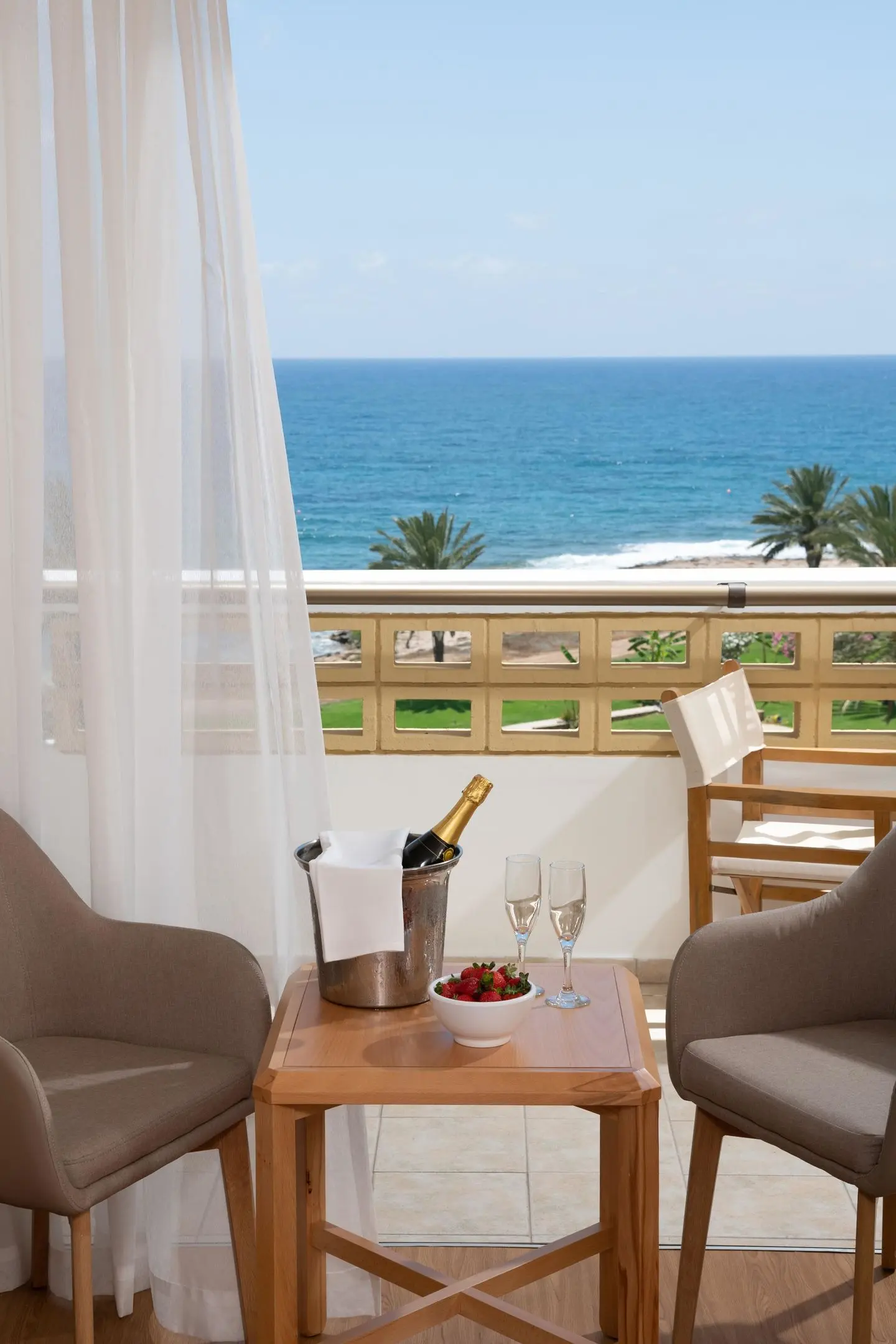 Constantinou Bros. Athena Royal Beach Hotel gallery image 13
