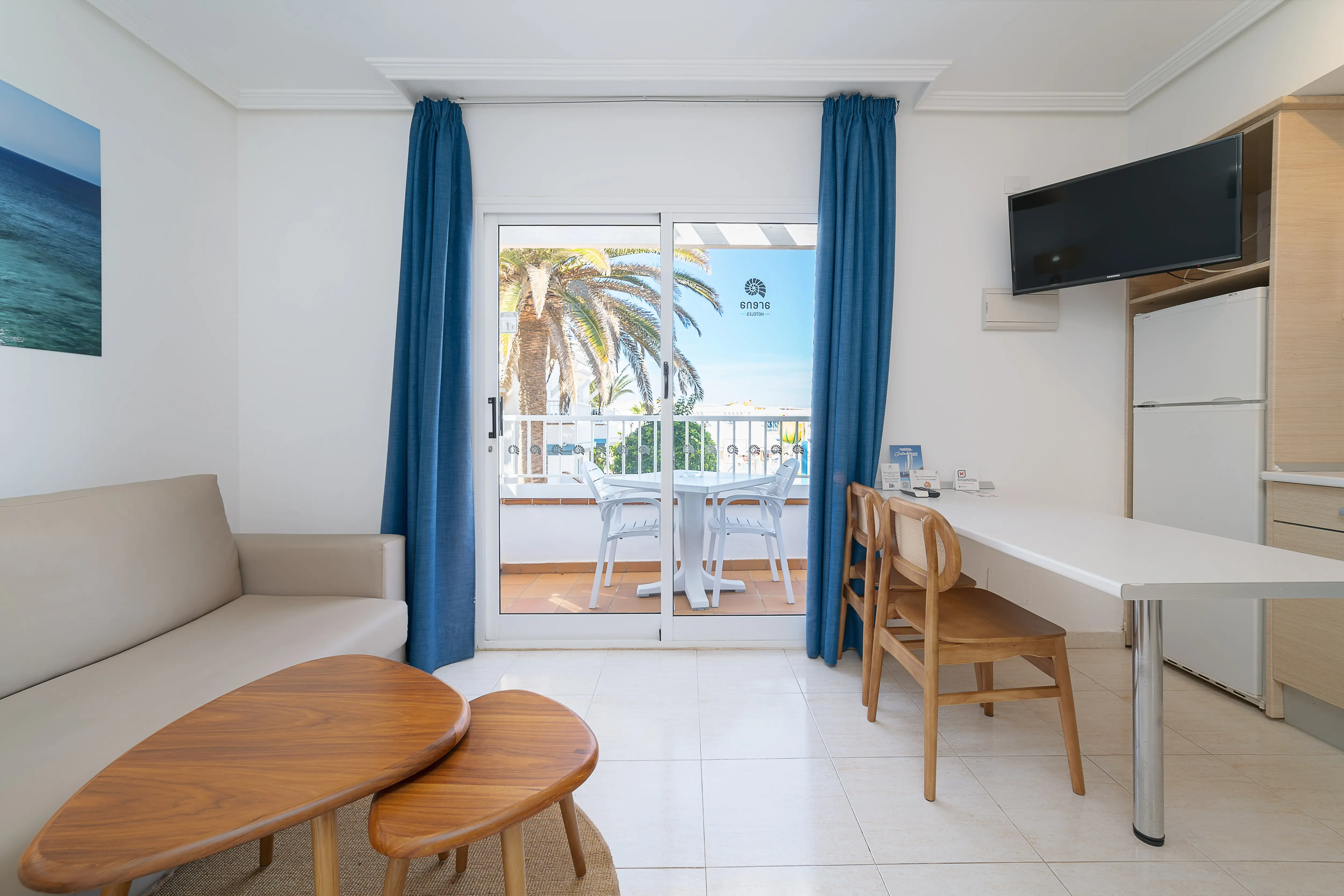 Arena Beach Hotel gallery image 2
