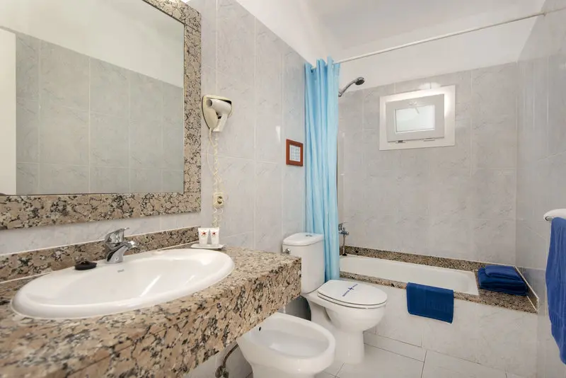 Rocas Blancas Apartments gallery image 7