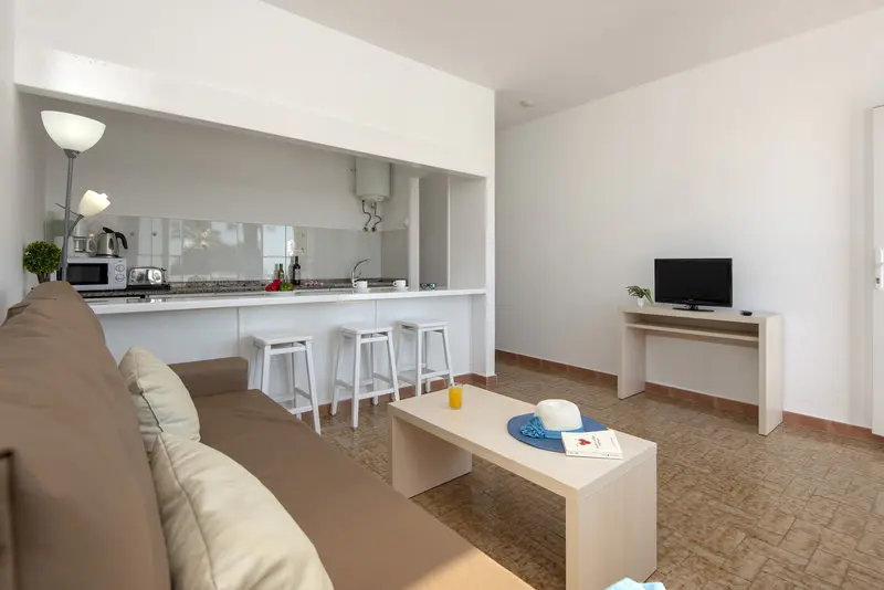 Rocas Blancas Apartments gallery image 3