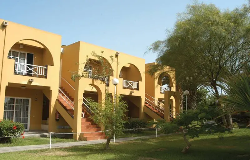 Tisalaya Park Apartments gallery image 3