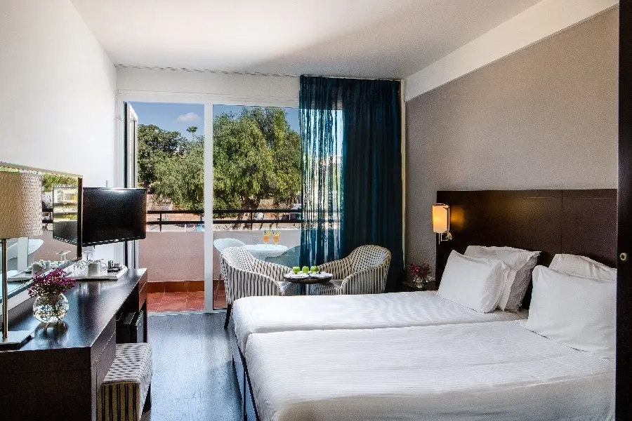 Napa Plaza Hotel - Adult Only gallery image 17