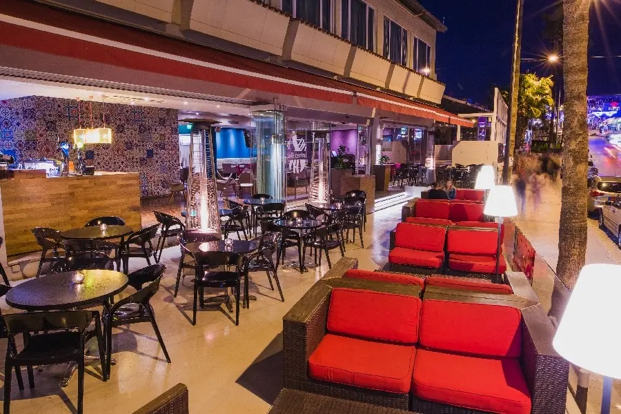 Napa Plaza Hotel - Adult Only gallery image 3