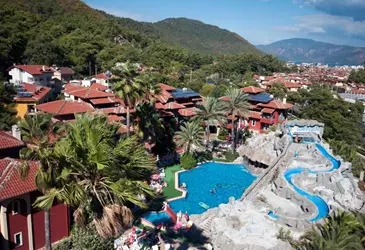 Grand Aquarium Hotel