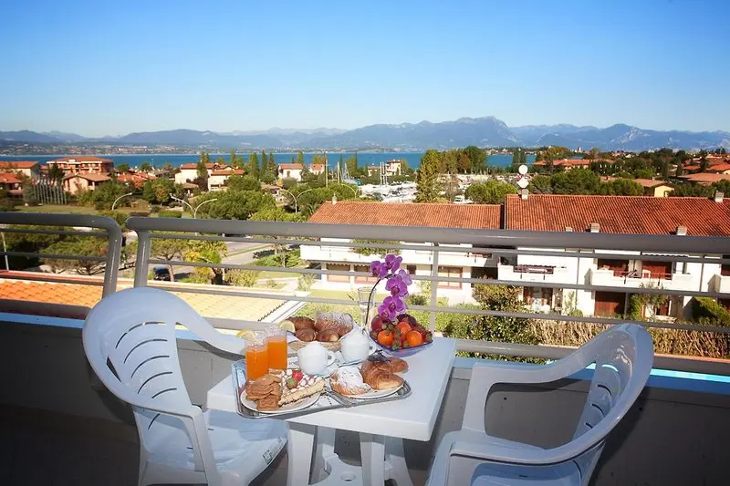 Hotel Porto Azzurro gallery image 9