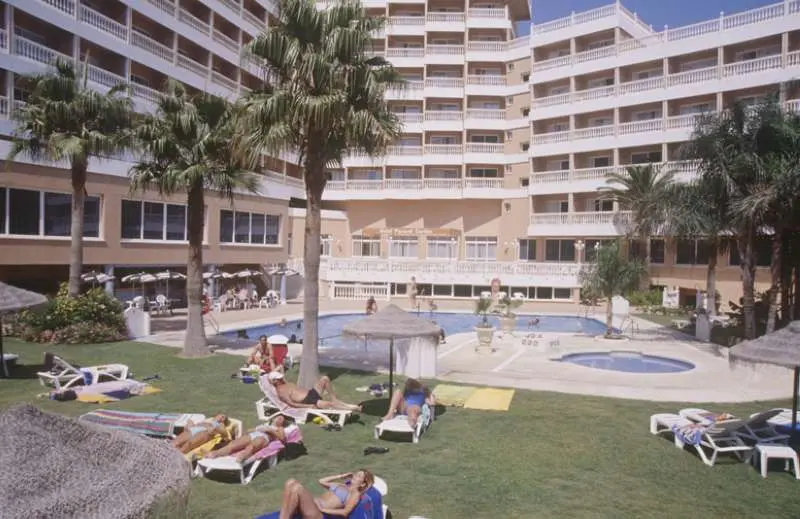 Parasol Garden Hotel gallery image 5