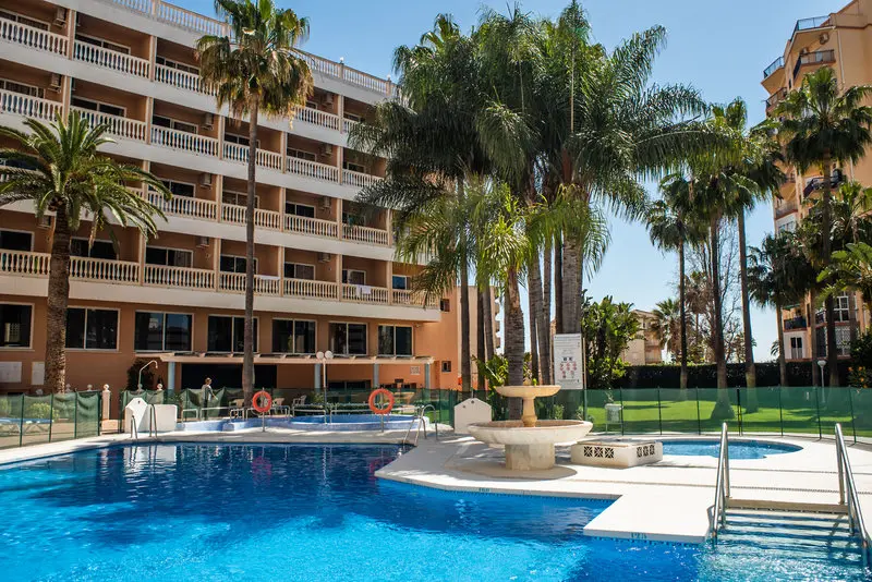 Parasol Garden Hotel gallery image 4