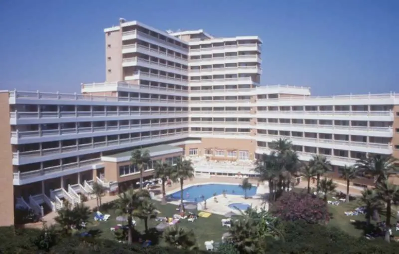 Parasol Garden Hotel gallery image 6
