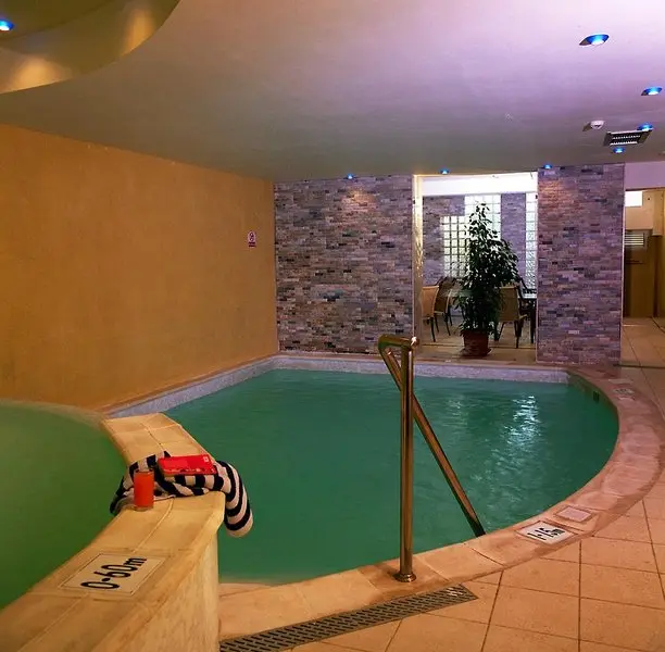 Sunflower Hotel gallery image 1