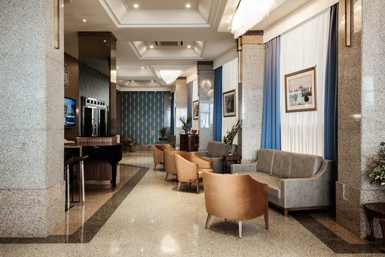 Diplomat Hotel gallery image 12