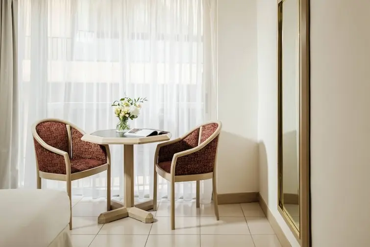 Diplomat Hotel gallery image 19