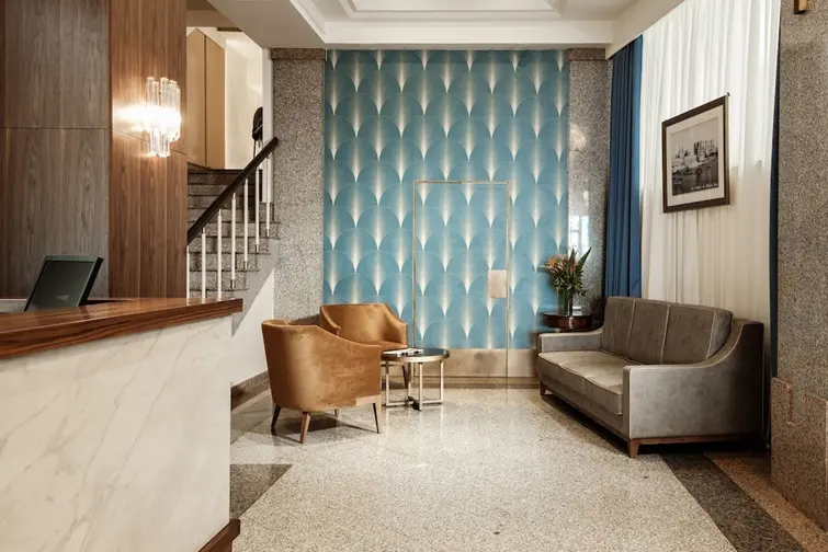 Diplomat Hotel gallery image 4