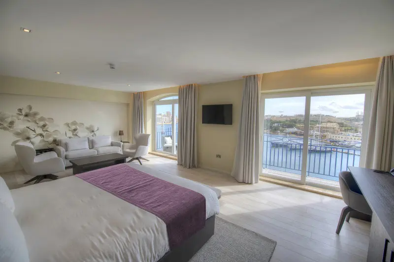 Waterfront Hotel gallery image 5