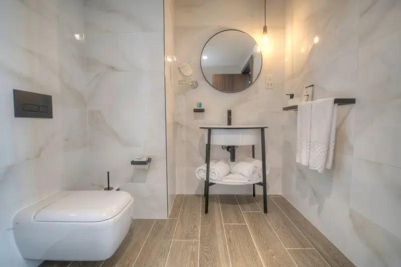 Waterfront Hotel gallery image 16