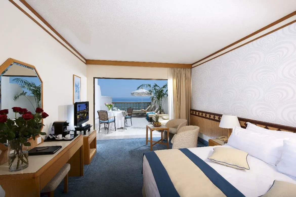 Constantinou Bros. Athena Beach Hotel gallery image 13