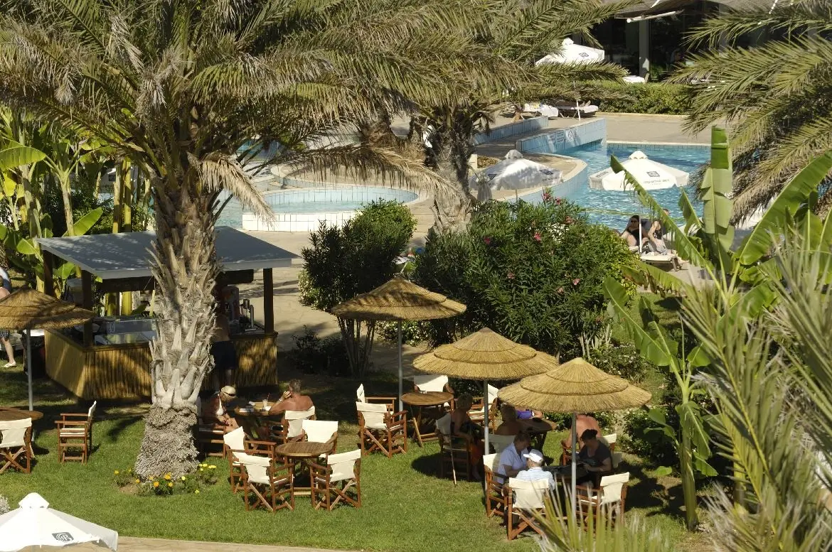 Constantinou Bros. Athena Beach Hotel gallery image 8