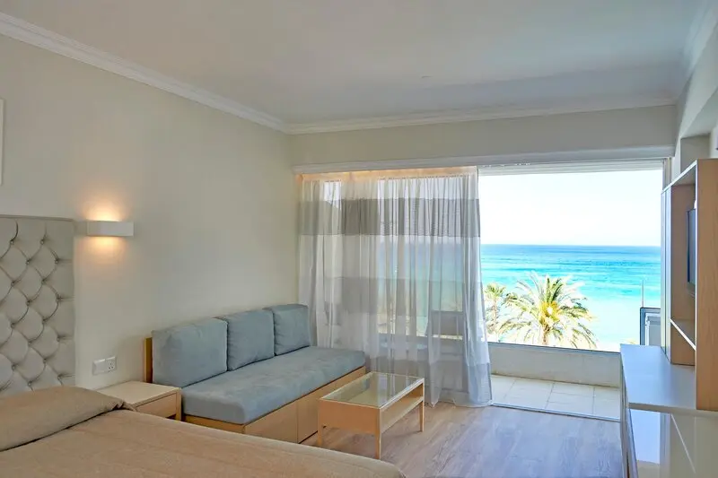 Sunrise Beach Hotel gallery image 8