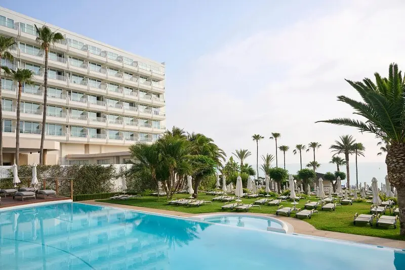 Sunrise Beach Hotel gallery image 2