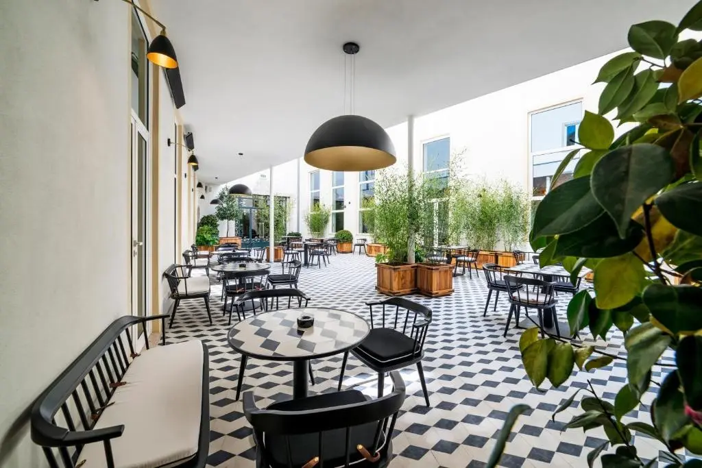 Infante Sagres Hotel gallery image 8