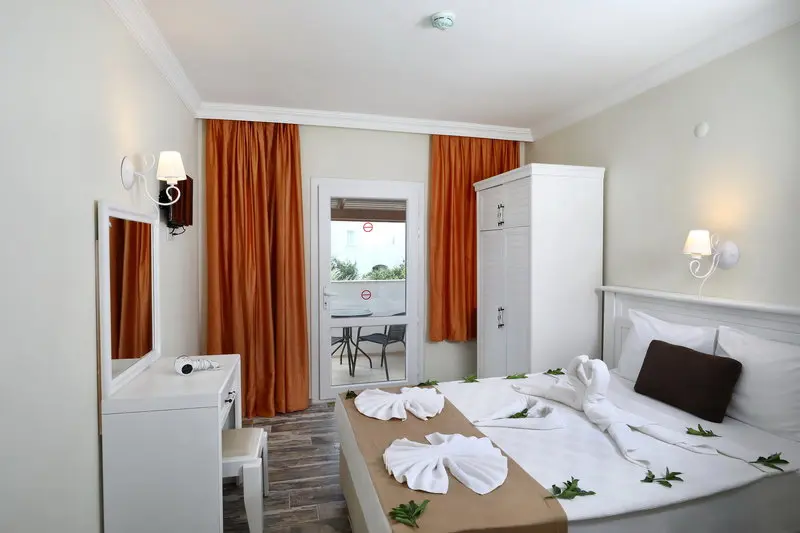 Summer Garden Suites and Beach Hotel gallery image 11