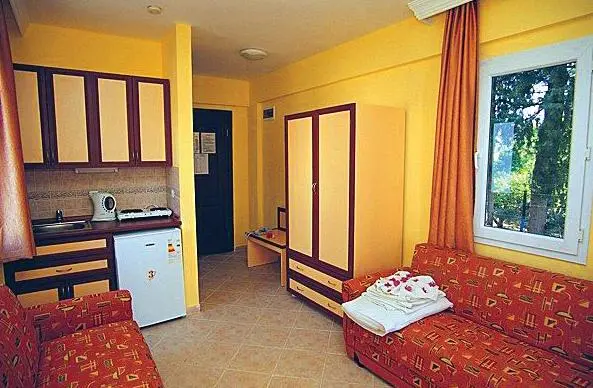 Summer Garden Suites and Beach Hotel gallery image 8