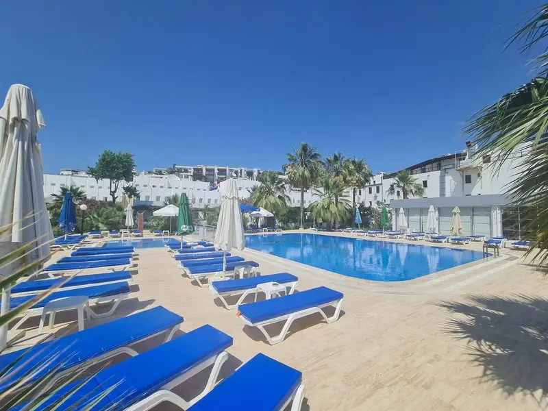 Nagi Beach Hotel gallery image 2