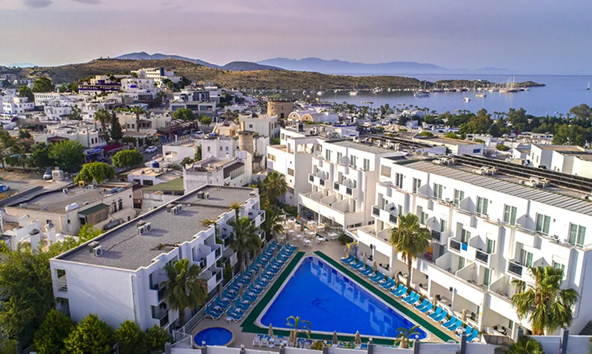 Club Shark Hotel