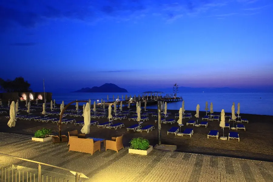 Arin Resort gallery image 2