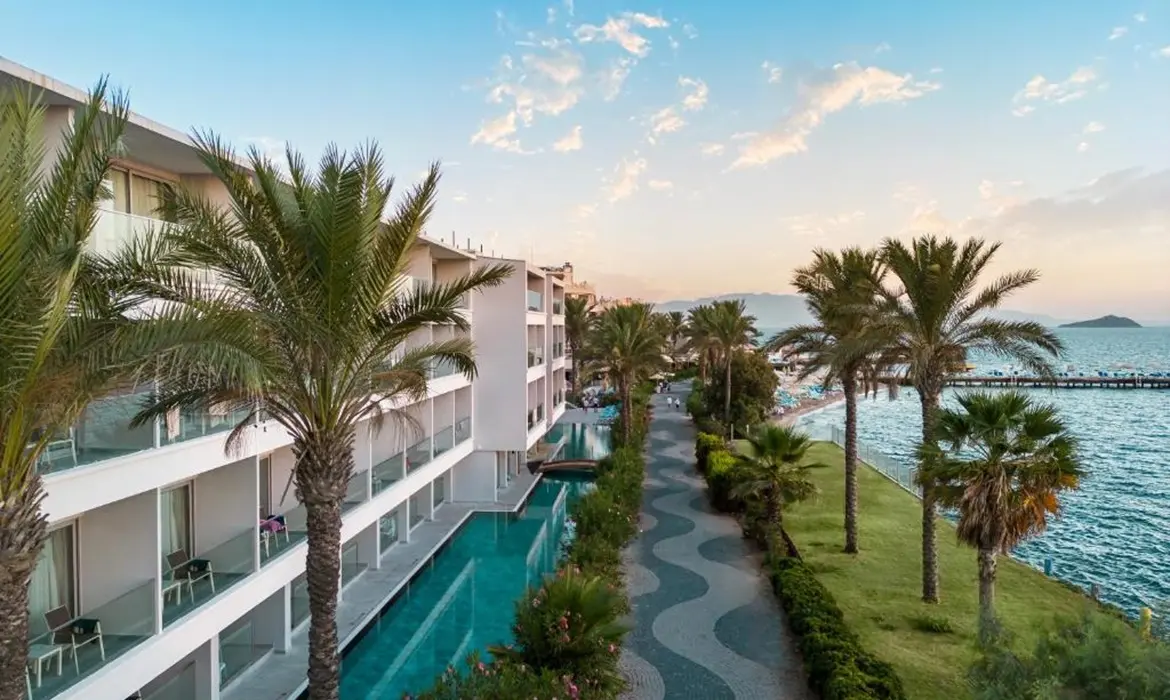 Arin Resort
