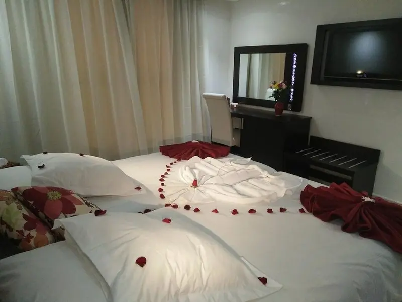 Palm Menara Hotel gallery image 2