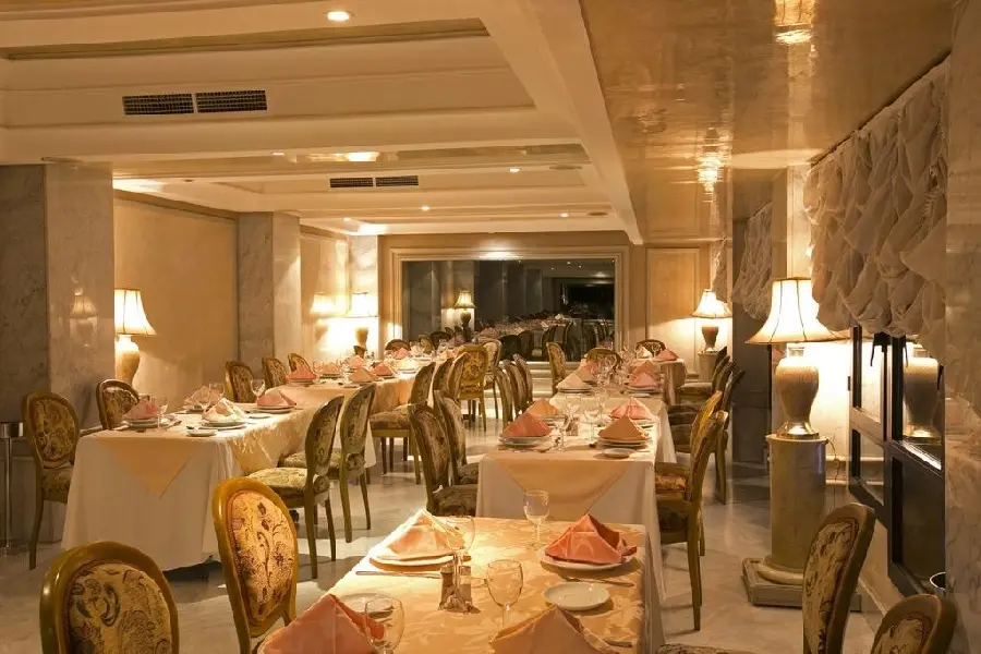 Nassim Hotel gallery image 1