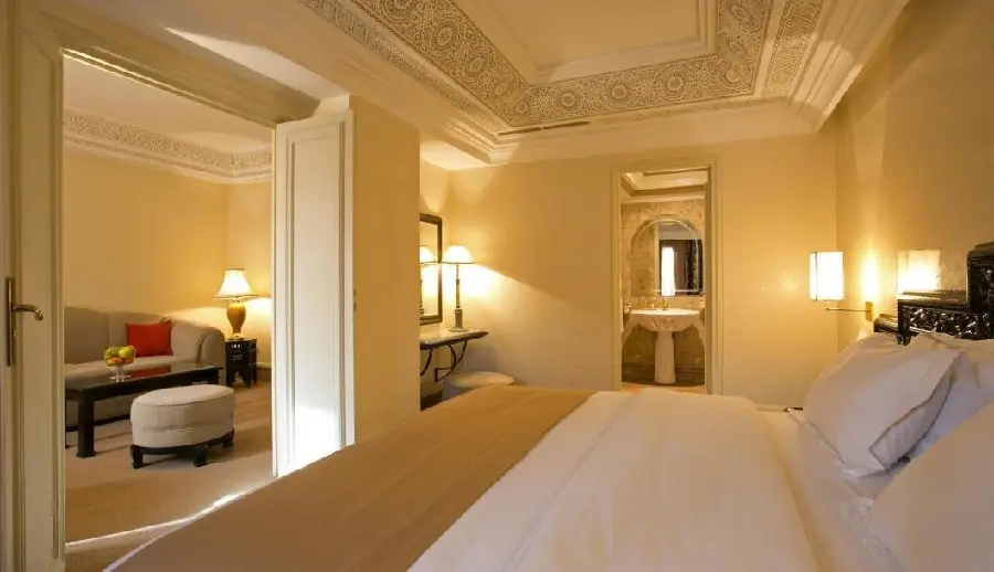 Nassim Hotel gallery image 2