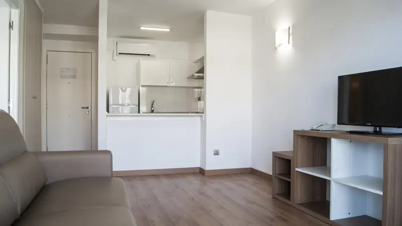 Best Michelangelo Apartments gallery image 16