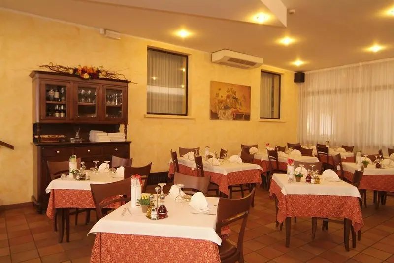 Hotel Riel gallery image 10